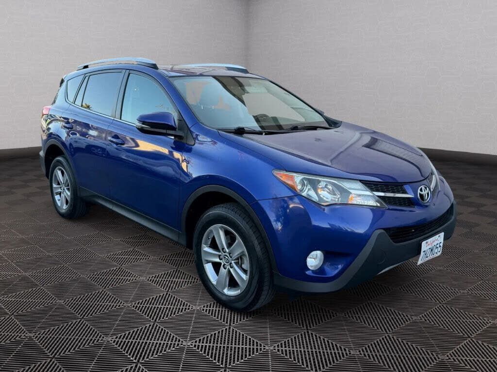 2015 TOYOTA RAV4