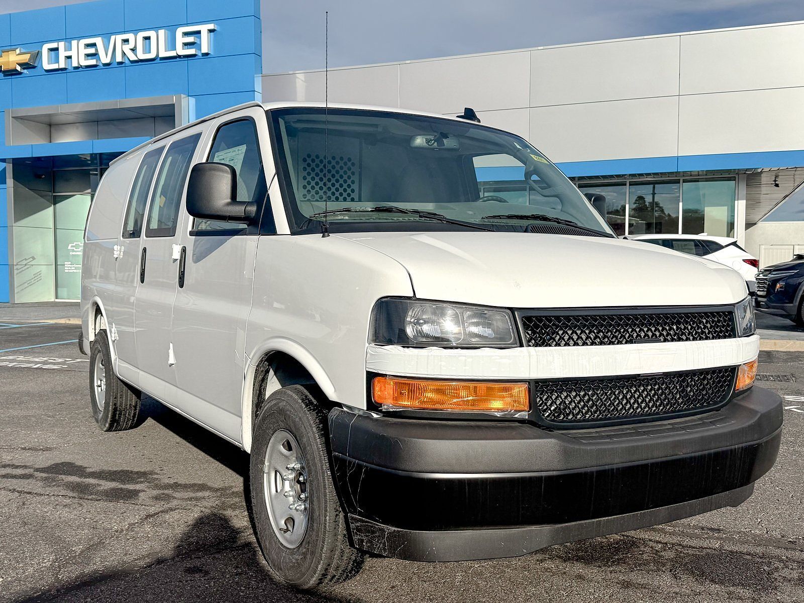 2025 CHEVROLET Express