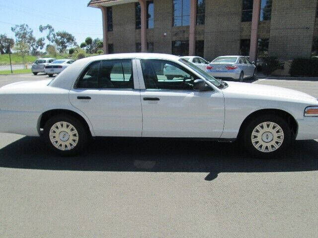 2004 FORD Crown Victoria