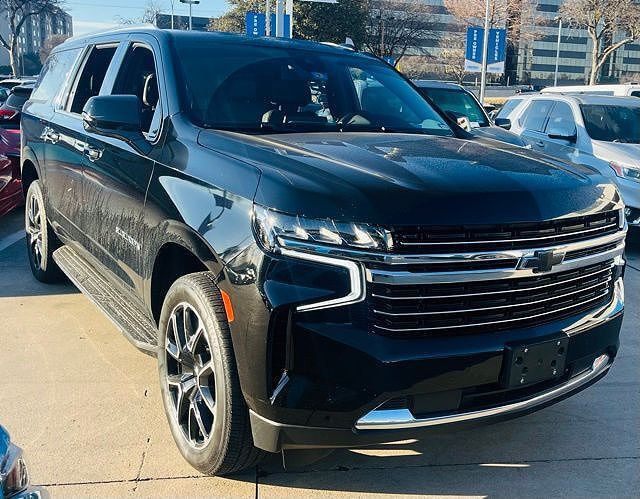 2023 CHEVROLET Suburban