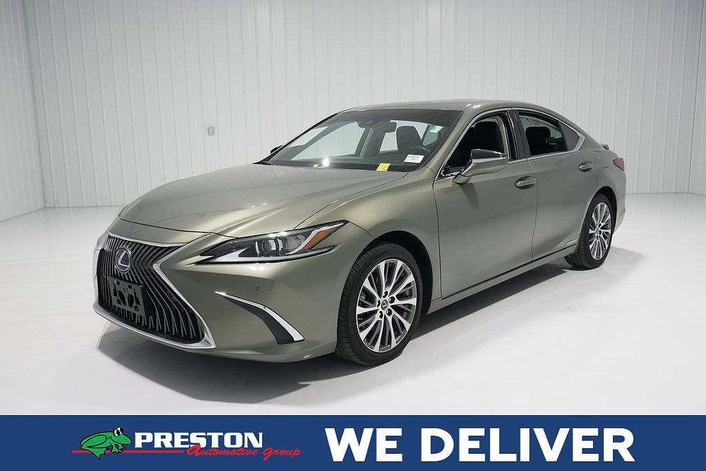 2021 LEXUS ES