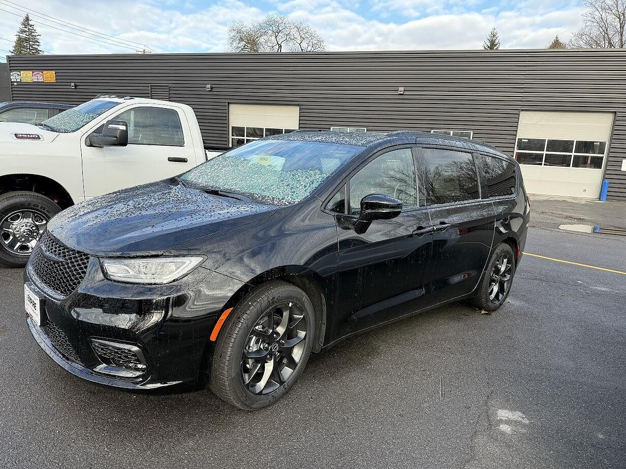 2026 CHRYSLER Pacifica