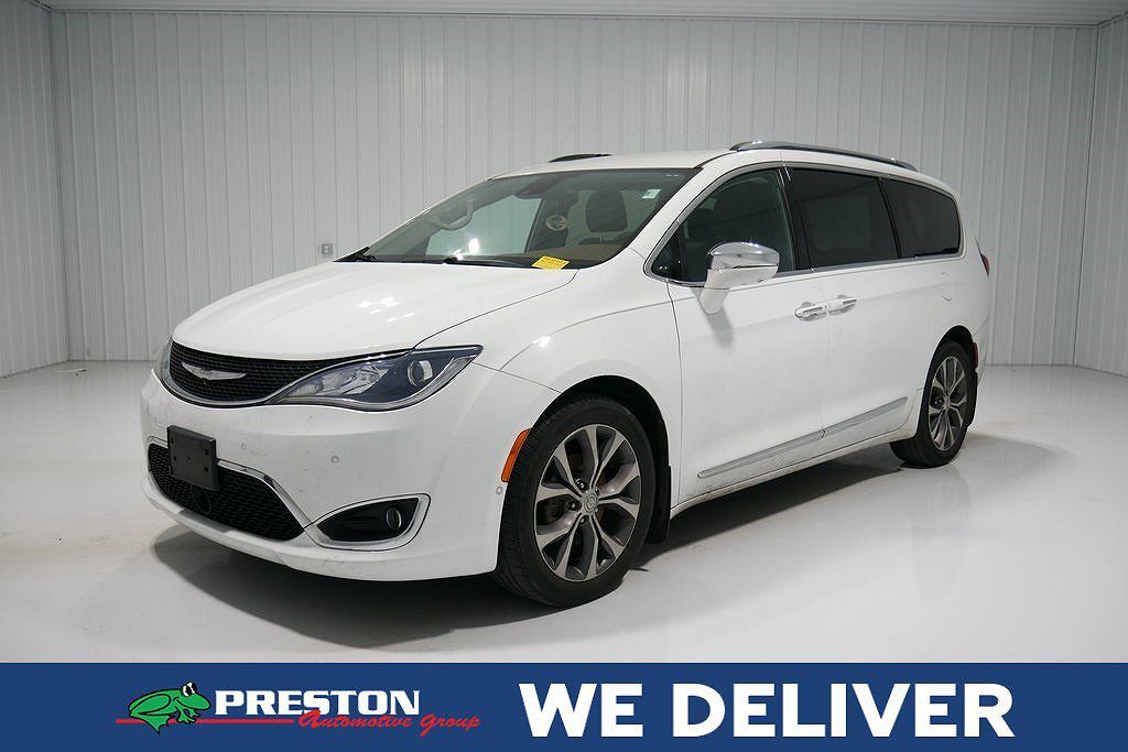 2017 CHRYSLER Pacifica