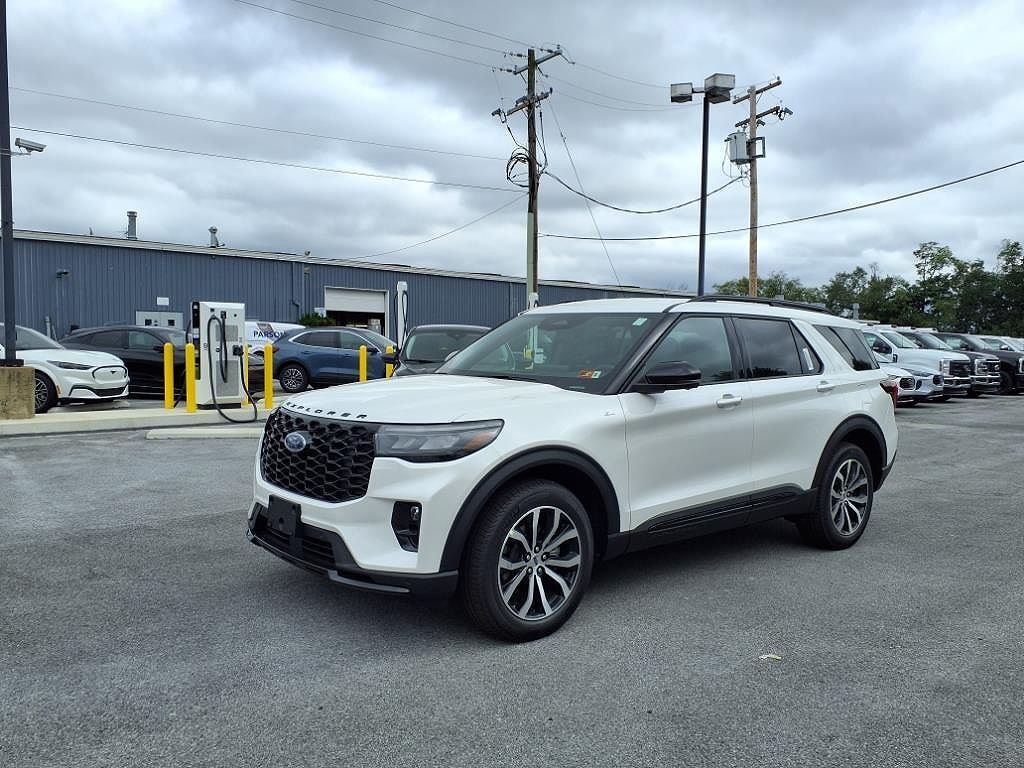 2025 FORD Explorer