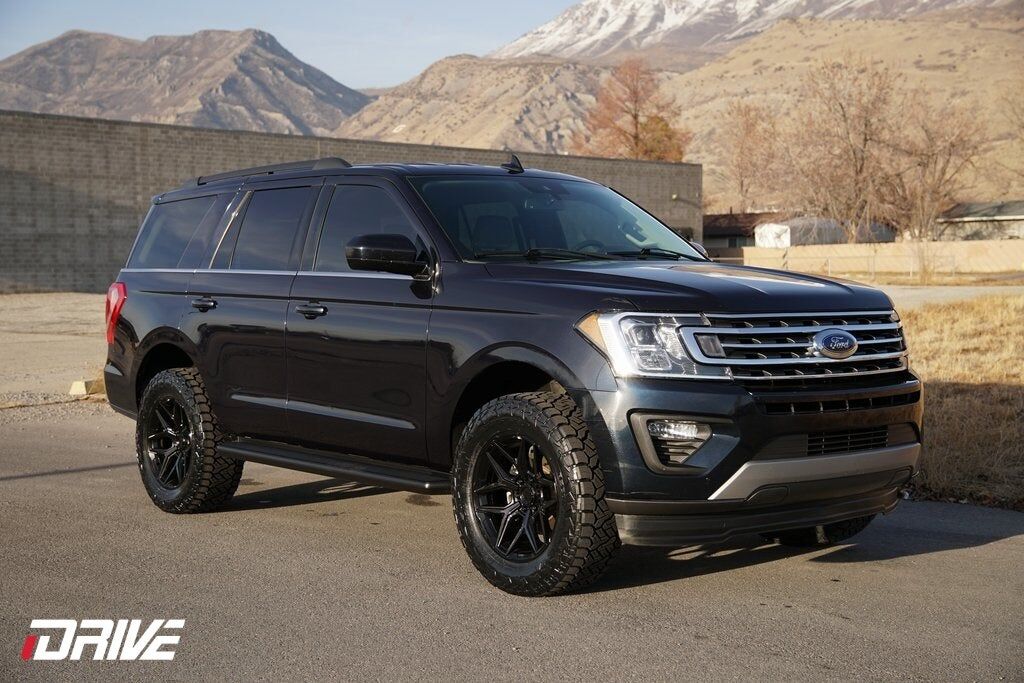 2021 FORD Expedition
