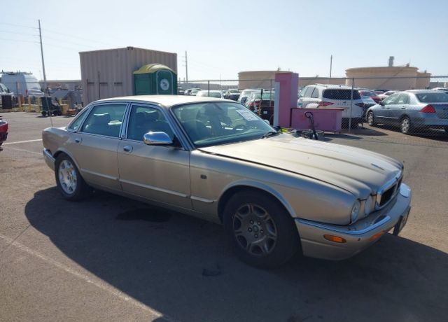 Jaguar XJ8