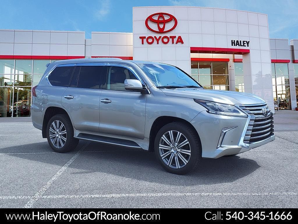 2017 LEXUS LX