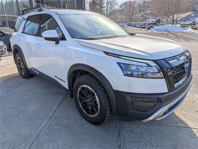 2024 NISSAN Pathfinder