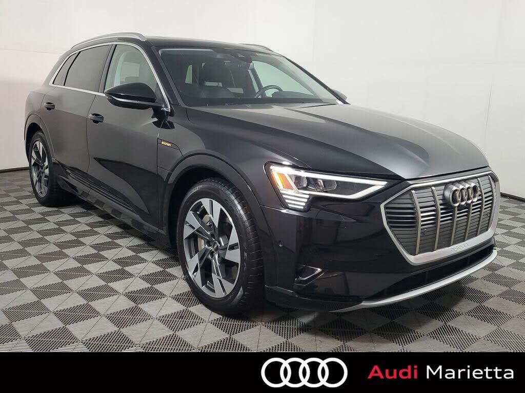 2023 AUDI e-tron