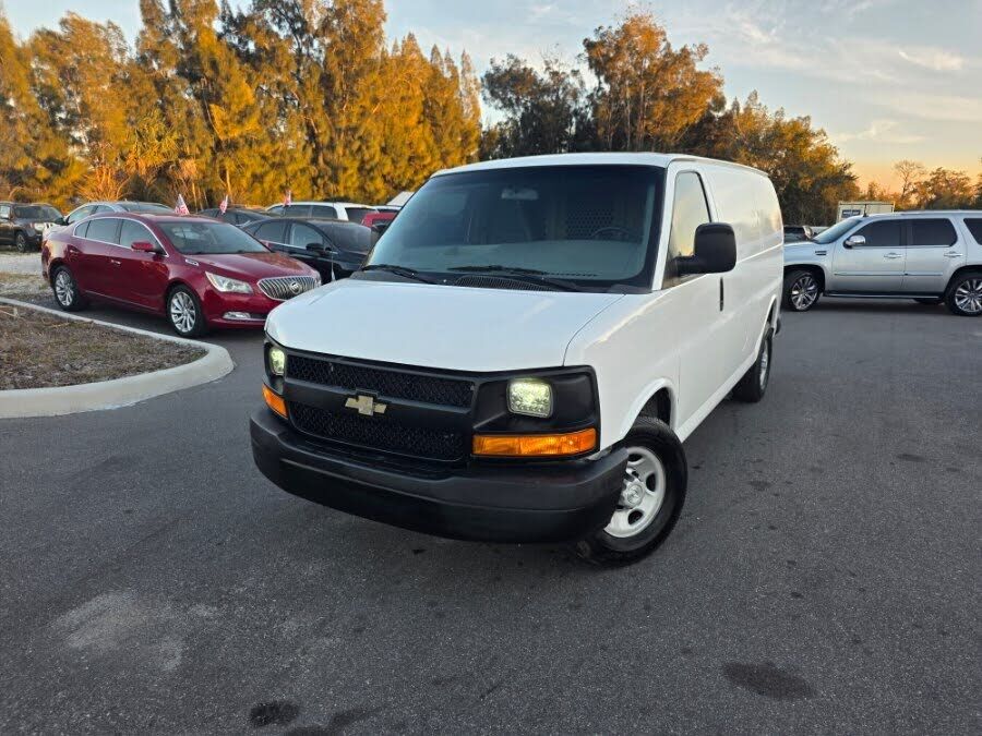 2017 CHEVROLET Express