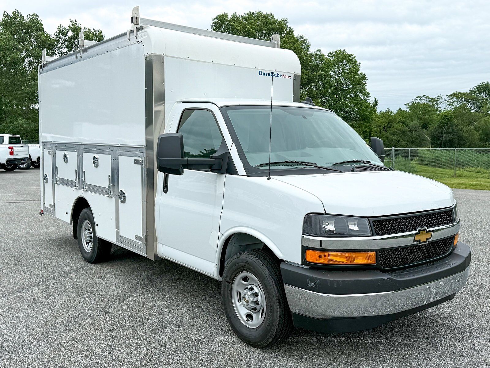 2025 CHEVROLET Express