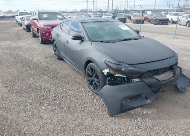 2017 NISSAN Maxima