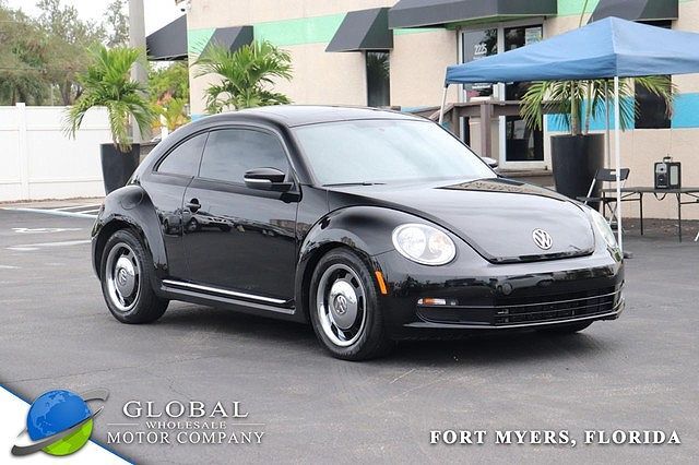 2012 VOLKSWAGEN Beetle