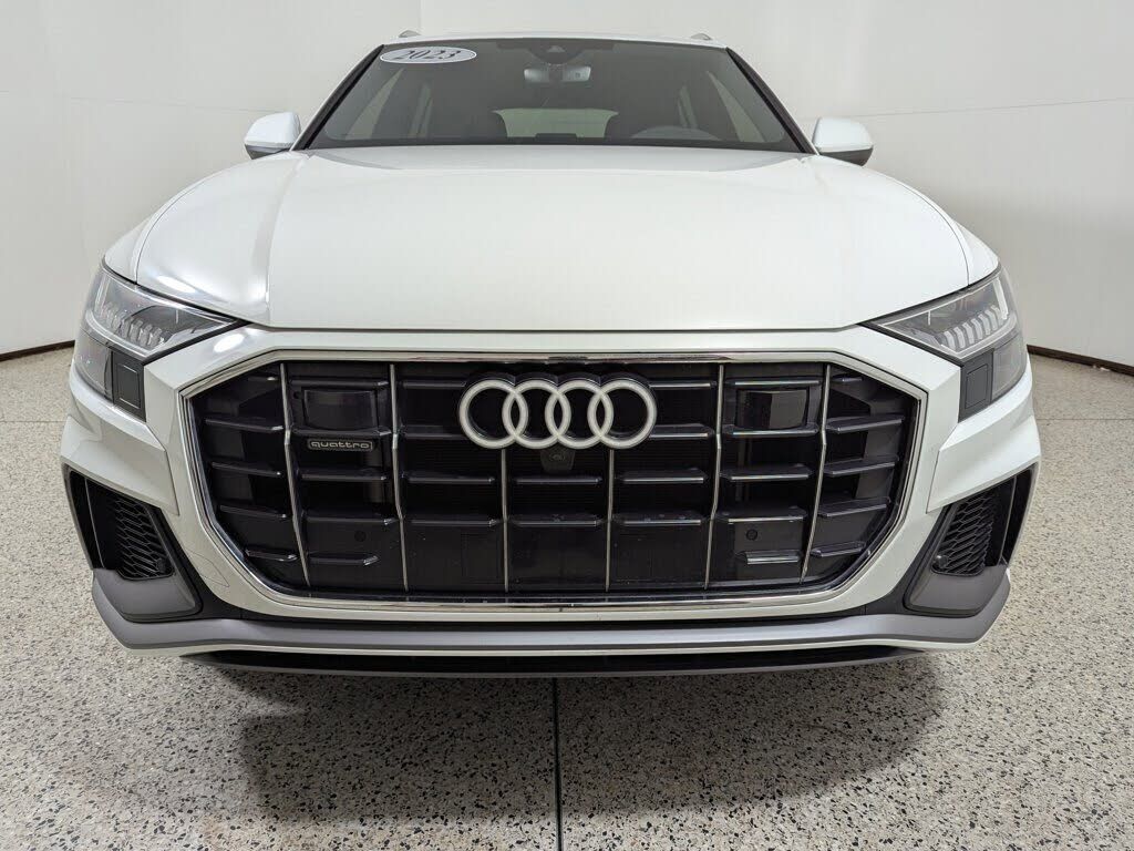2023 Audi Q8
