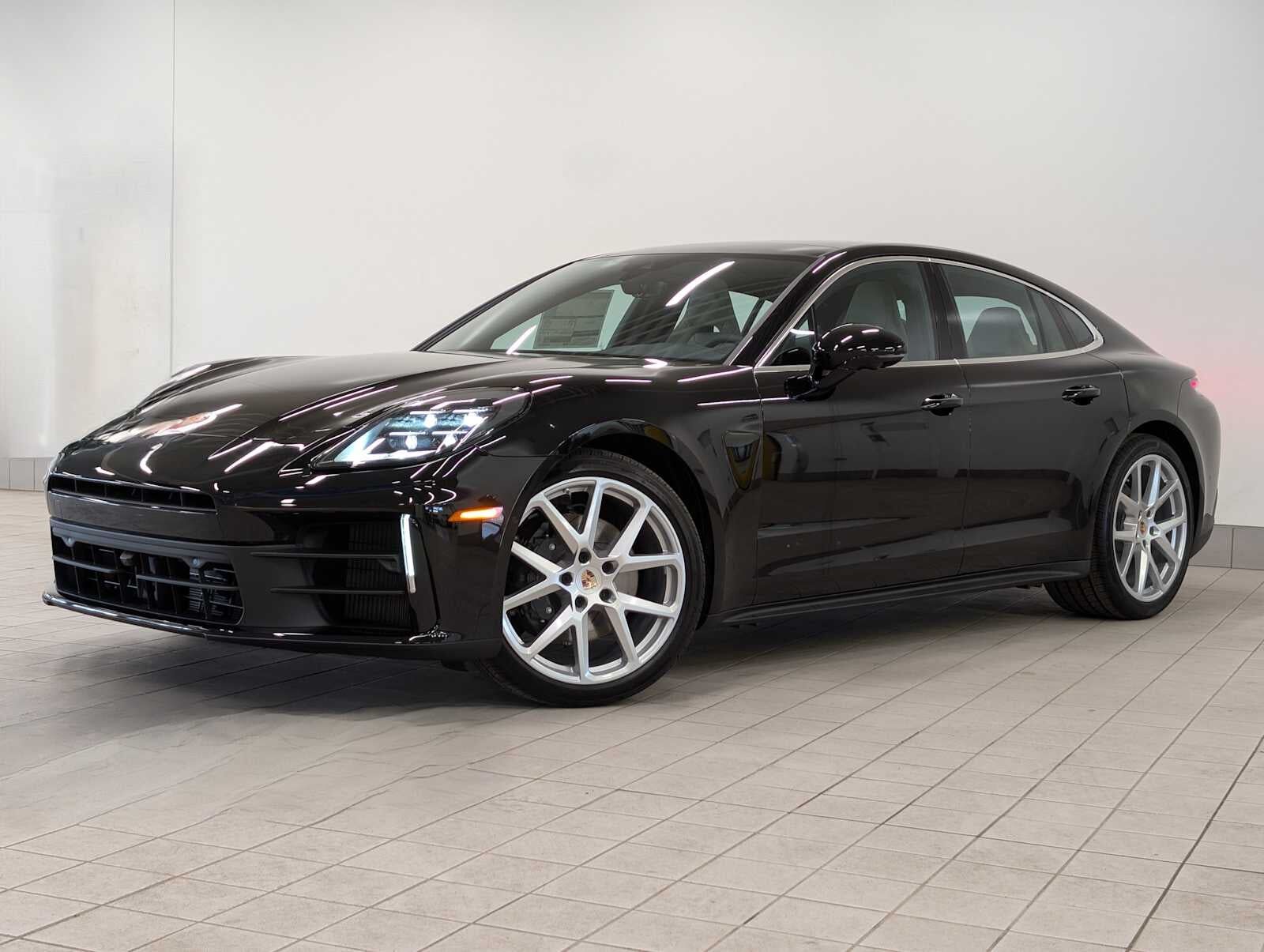 2025 PORSCHE Panamera