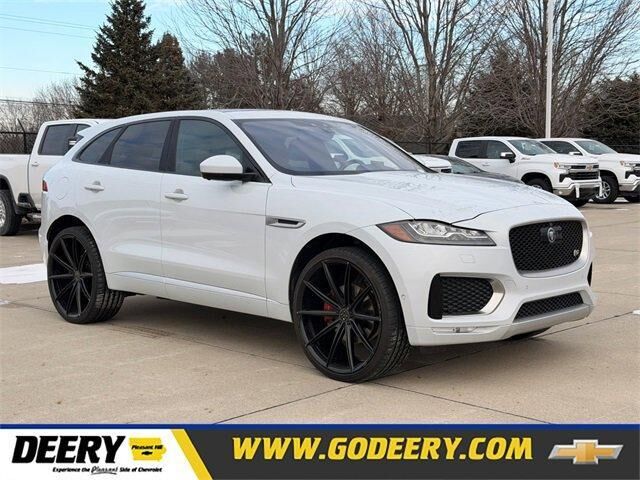2017 JAGUAR F-Pace