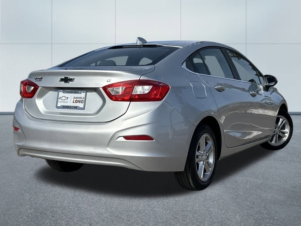 2017 CHEVROLET Cruze