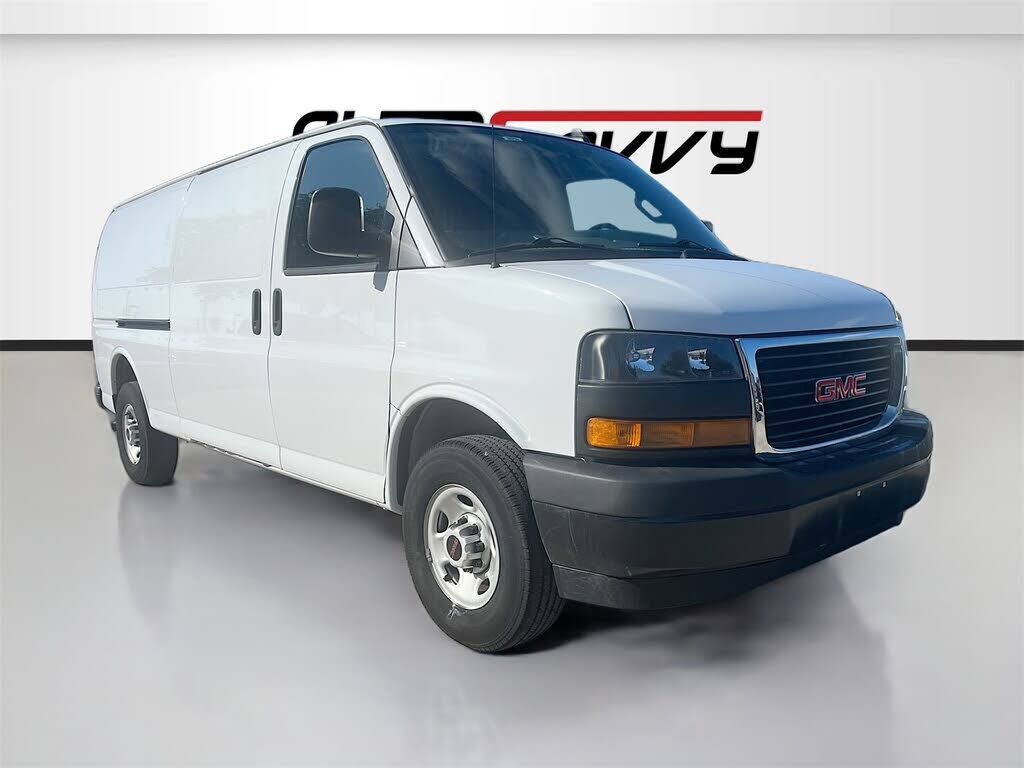 2023 GMC Savana