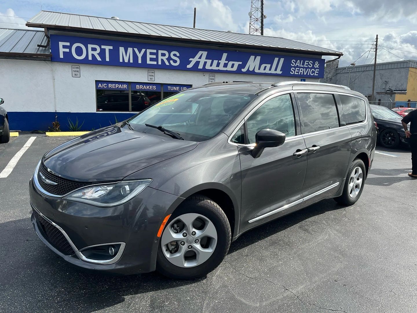 2017 CHRYSLER Pacifica