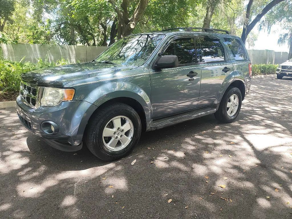 2011 FORD Escape
