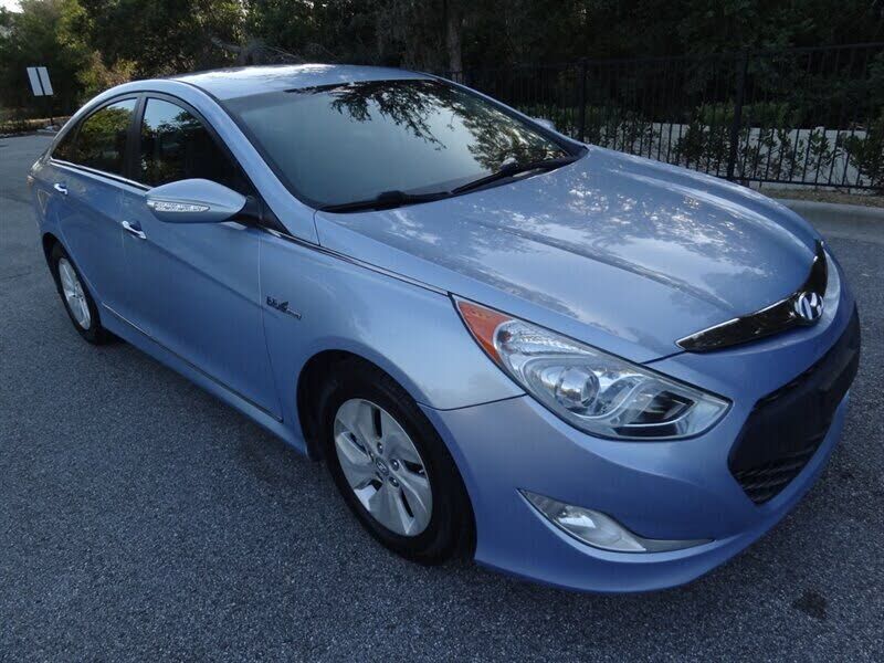 2013 HYUNDAI Sonata