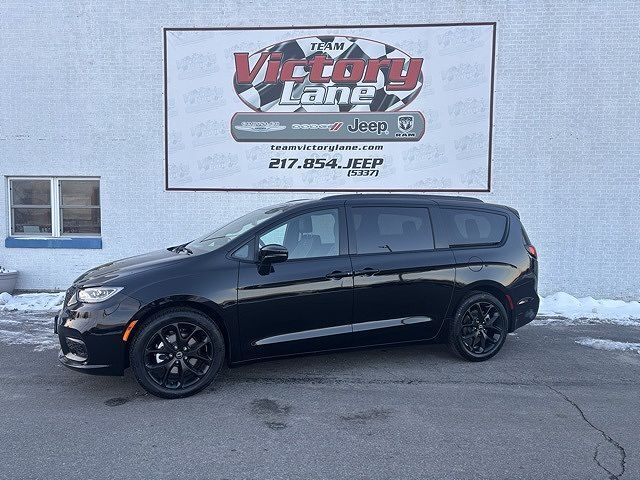 2026 CHRYSLER Pacifica