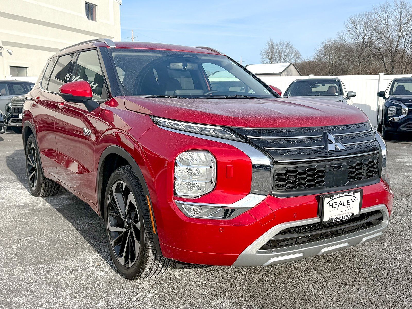 2025 MITSUBISHI Outlander