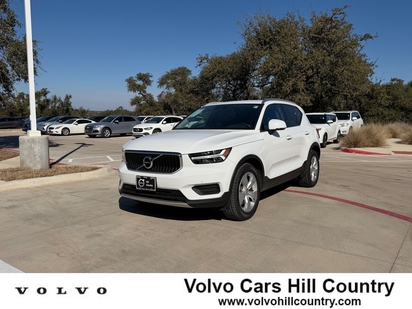 2020 VOLVO XC40
