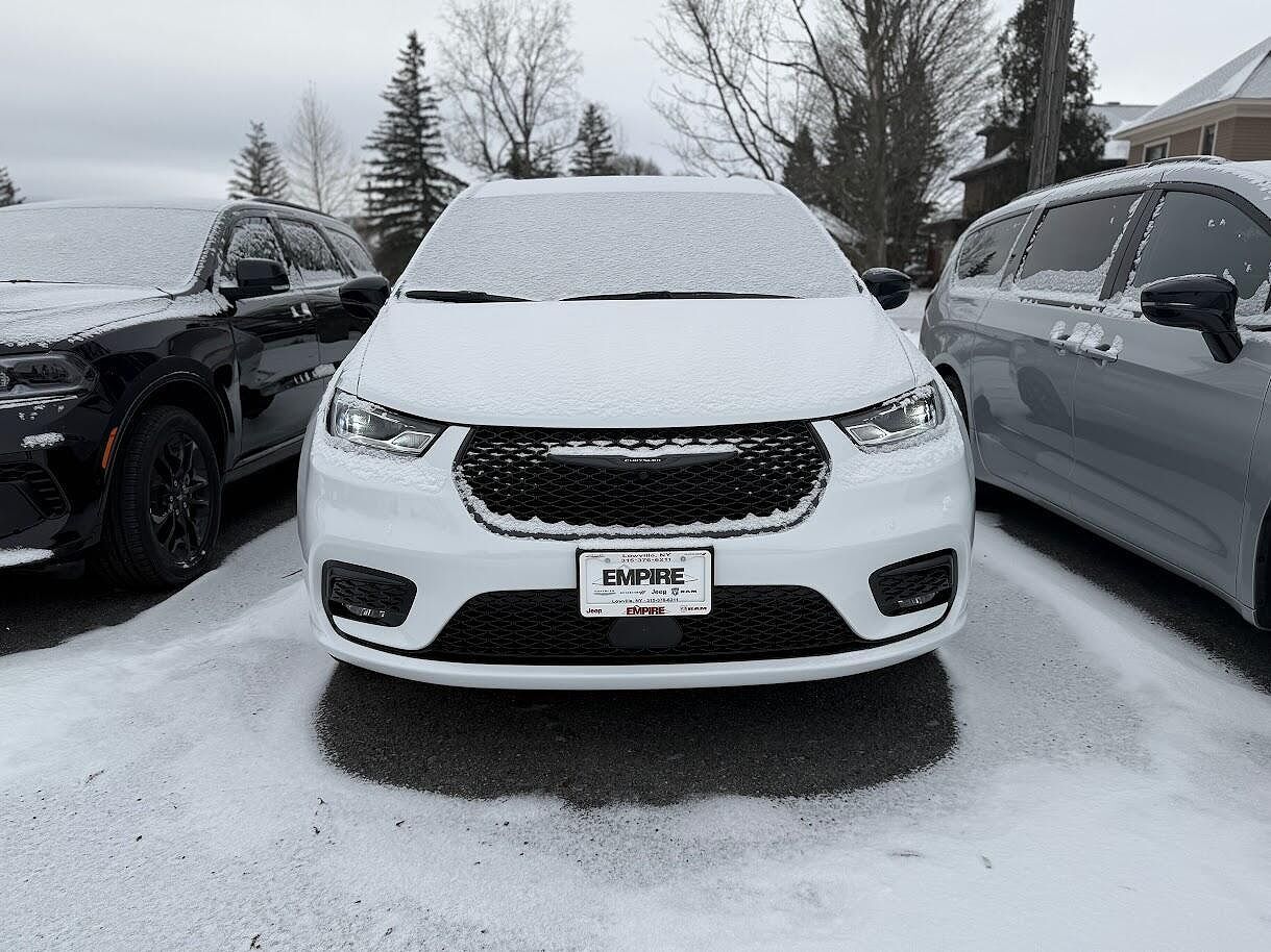 2026 CHRYSLER Pacifica