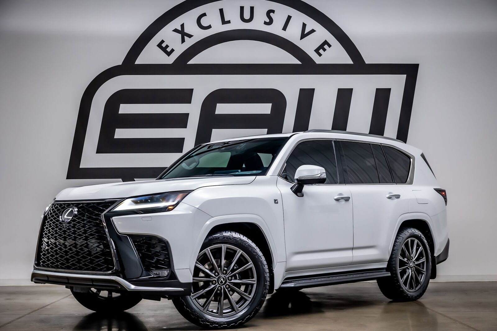 2024 LEXUS LX