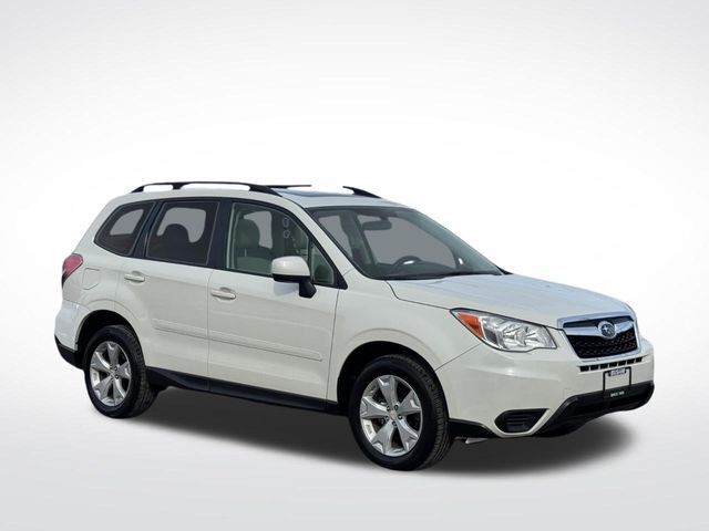 2016 SUBARU Forester