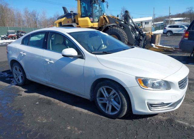 2015 VOLVO S60