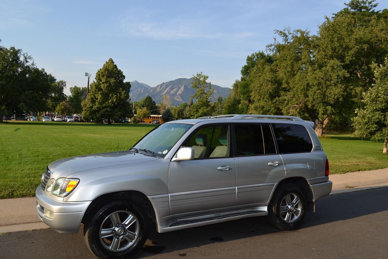 2007 LEXUS LX