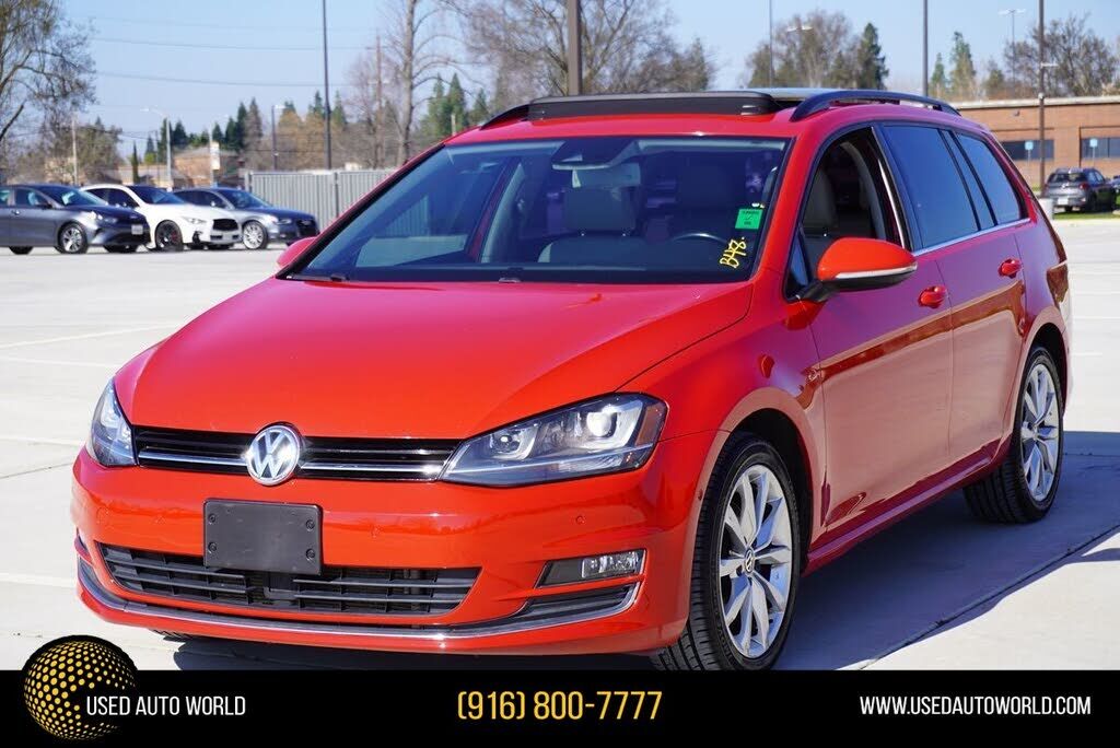 2016 VOLKSWAGEN Golf SportWagen