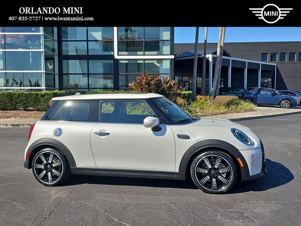 2023 MINI Hardtop