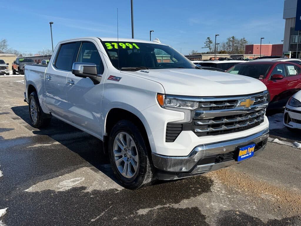 2024 CHEVROLET Silverado