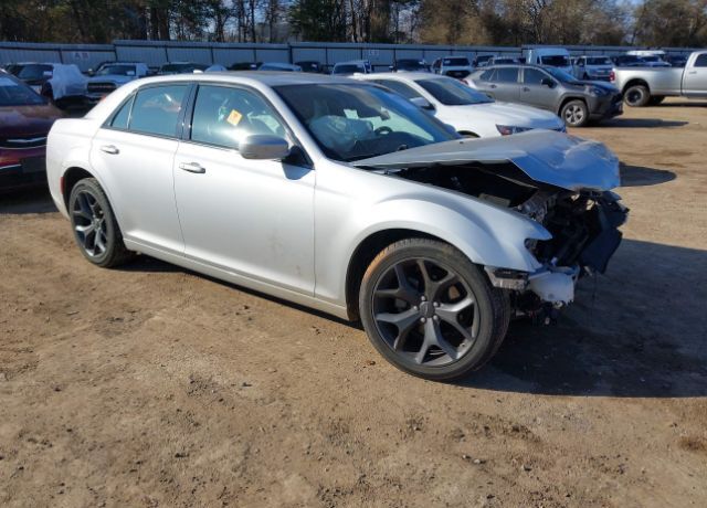 2022 CHRYSLER 300