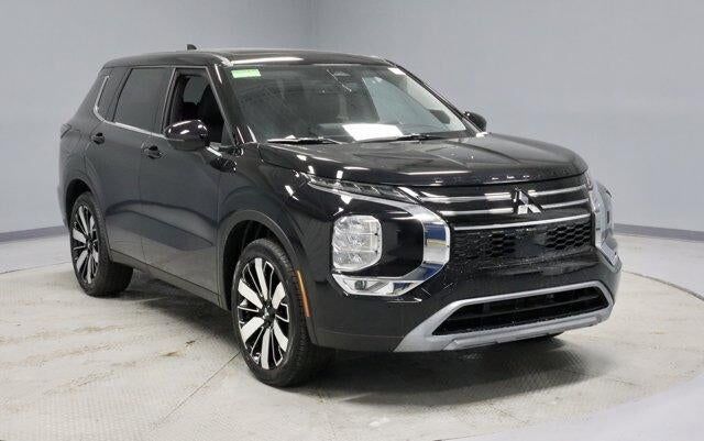 2026 MITSUBISHI Outlander