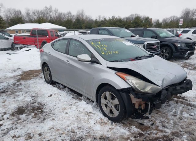 2013 HYUNDAI Elantra