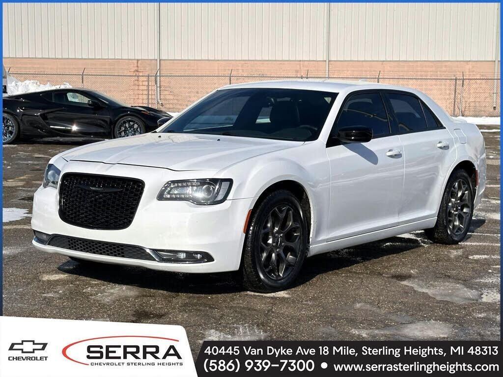2016 CHRYSLER 300