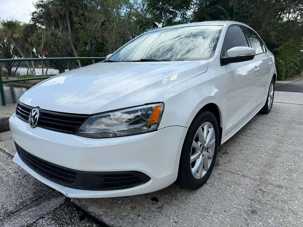 2012 VOLKSWAGEN Jetta