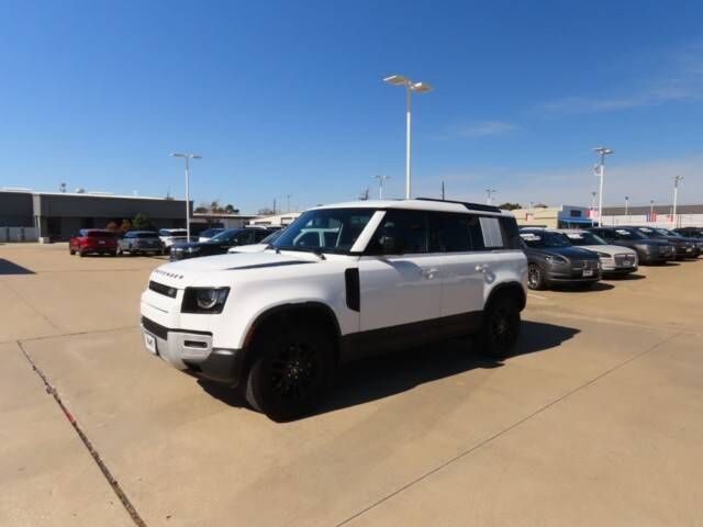 2025 LAND ROVER Defender