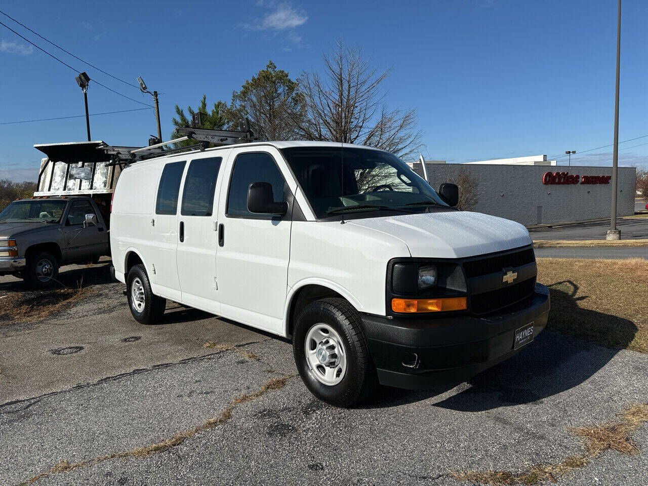 2017 CHEVROLET Express