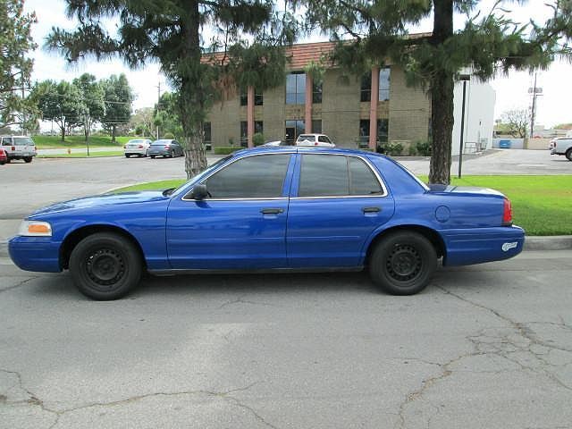 2001 FORD Crown Victoria
