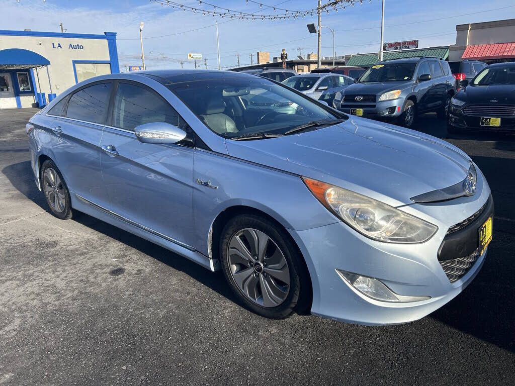 2013 HYUNDAI Sonata