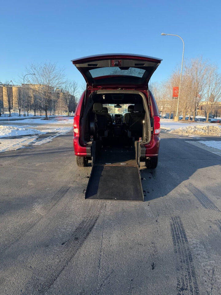 2020 DODGE Grand Caravan