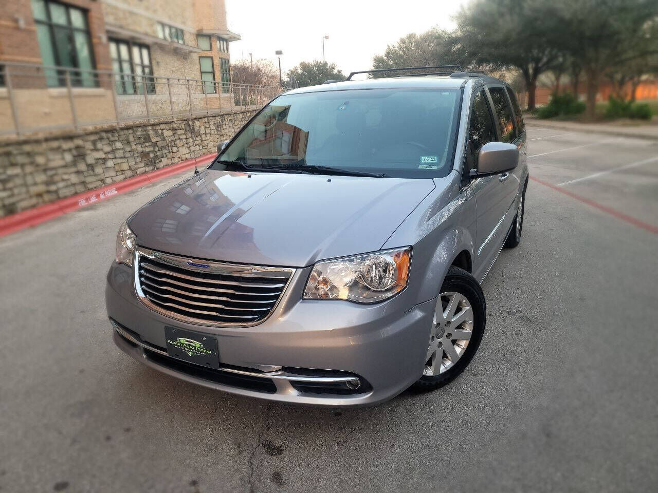 2015 CHRYSLER Town and Country