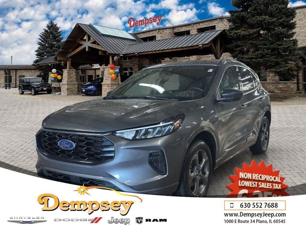 2024 FORD Escape