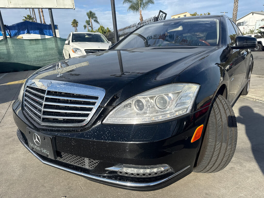 2011 MERCEDES-BENZ S-Class