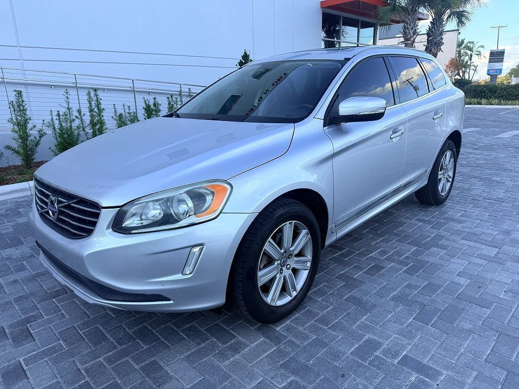 2016 VOLVO XC60